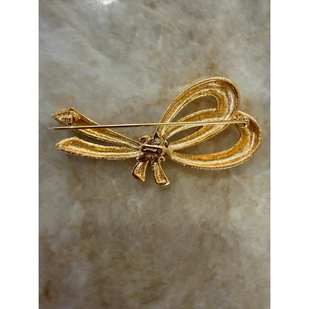 Monet Large signed Gold Tone Bow Brooch Pin EXcellent condition
